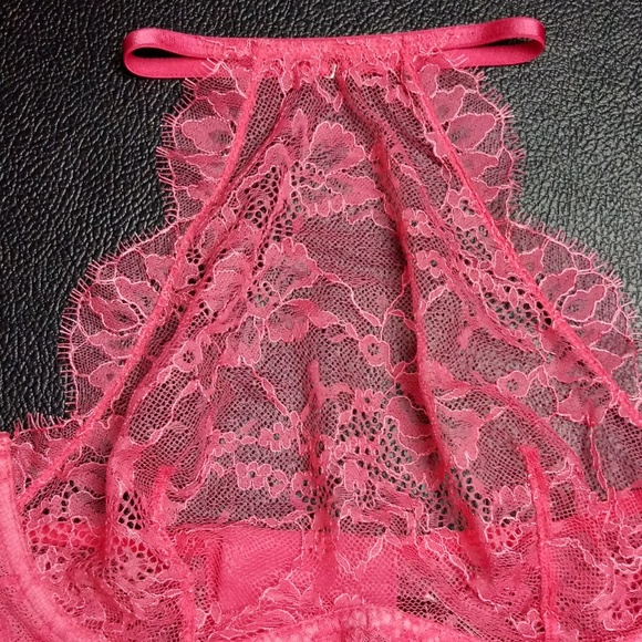 2/$25❤️ Very Sexy High Neck Lace Bra - Picture 4 of 8